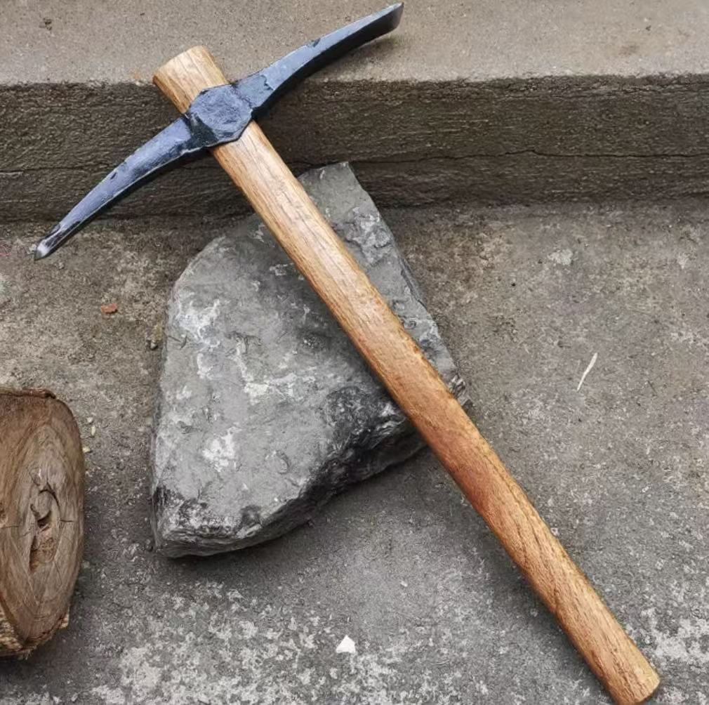 Hand-Forge Wood Pickaxe Pick And Hoe – Focuser Carving