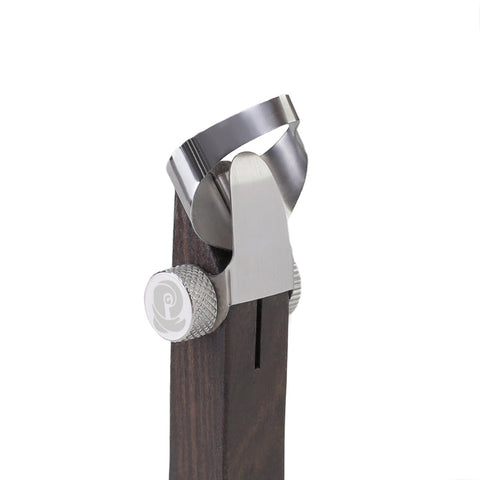 E08 Concave Triangle Clay Extruder